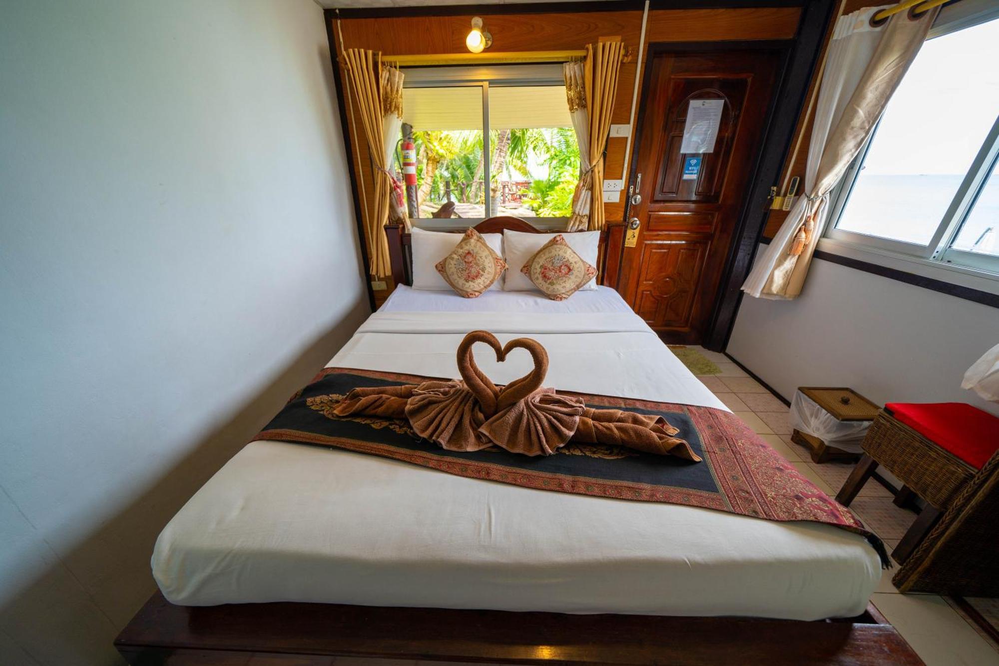 Tongta Phaview Resort Ko Samet Extérieur photo